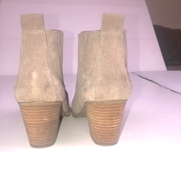 Dolce Vita Tan Suede,  Pull-on Bootie 8 1/2 - Picture 9 of 15